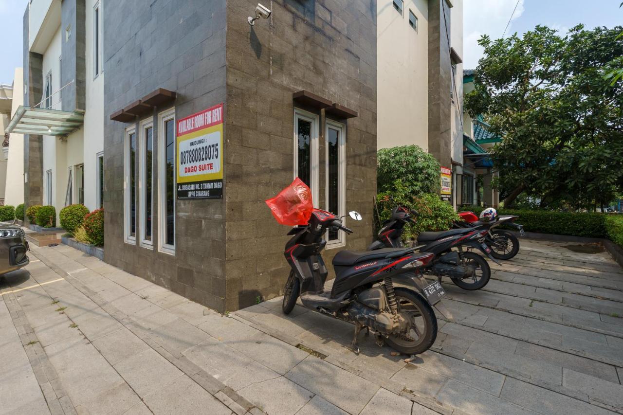 Dago Suites Syariah Cikarang Mitra Reddoorz Бекаси Экстерьер фото